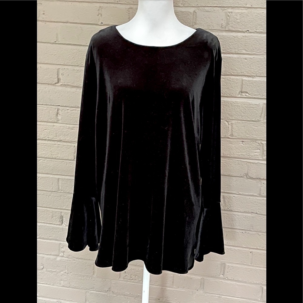 Calvin Klein black velour bell sleeve top 1X